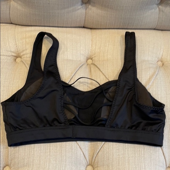 VICTORIA Sport Workout Top with Lace Back Sz L - Picture 2 of 6